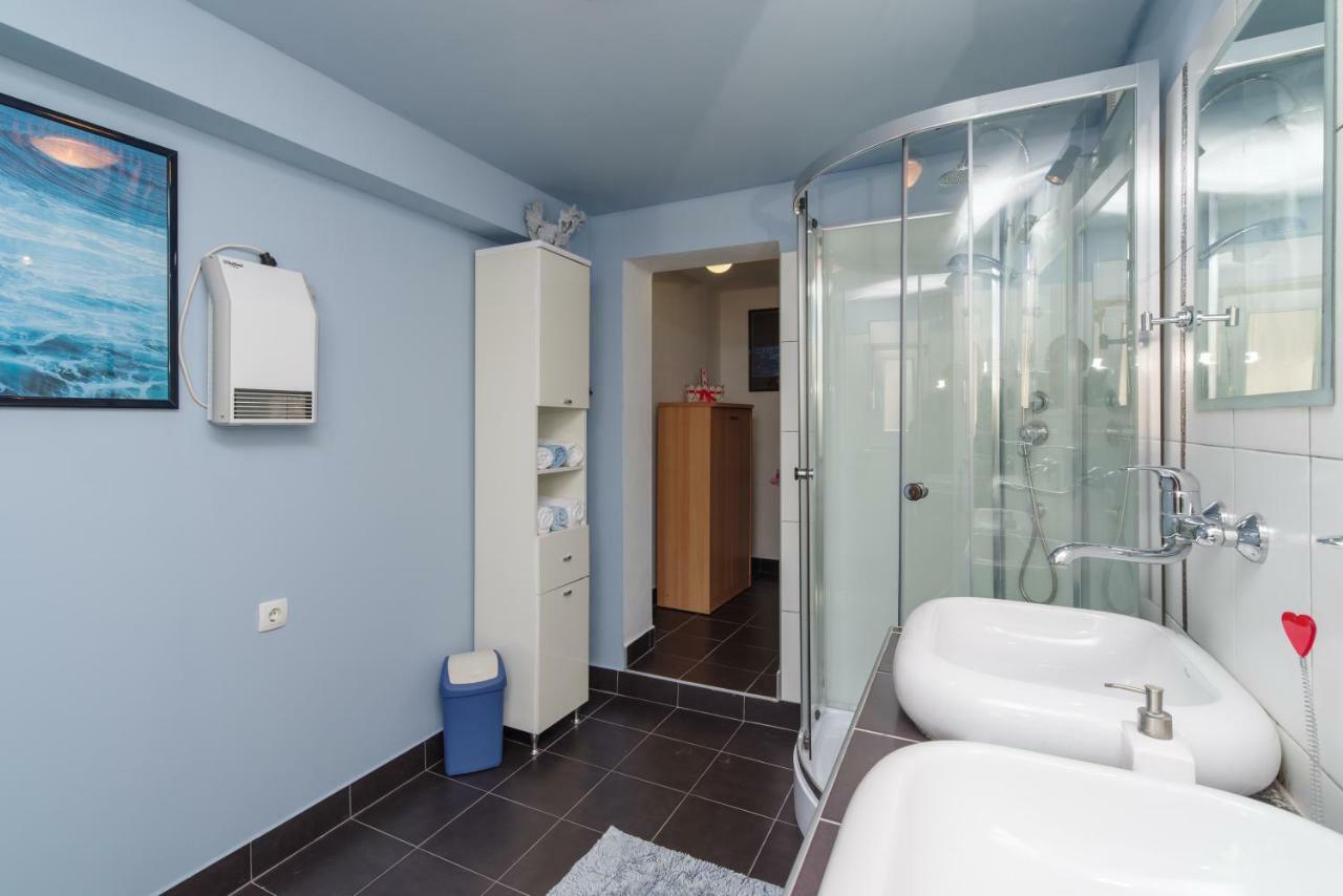 Apartment Sarar Crikvenica Exterior foto
